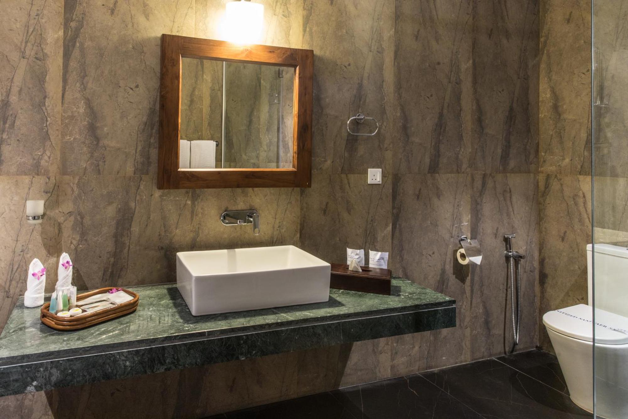 ホテル Earls Rajarata アヌラーダプラ 部屋 写真